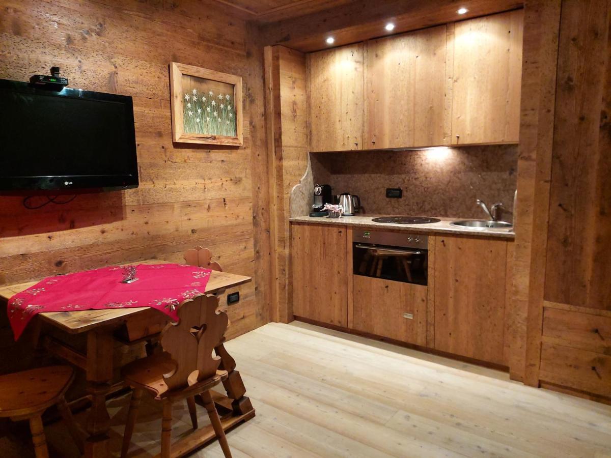 Appartamento Stella Alpina Cortina dʼAmpezzo Exteriör bild