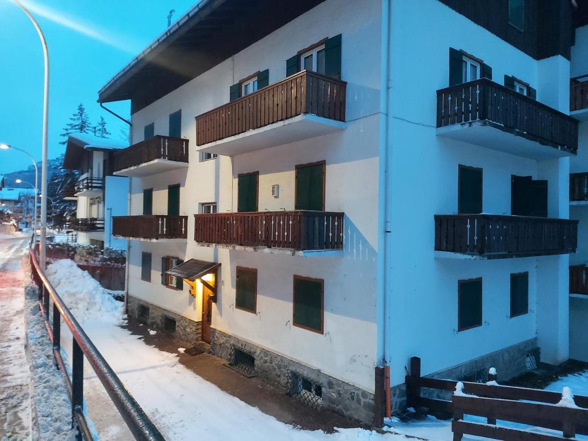 Appartamento Stella Alpina Cortina dʼAmpezzo Exteriör bild