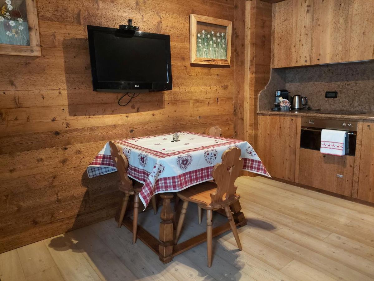 Appartamento Stella Alpina Cortina dʼAmpezzo Exteriör bild